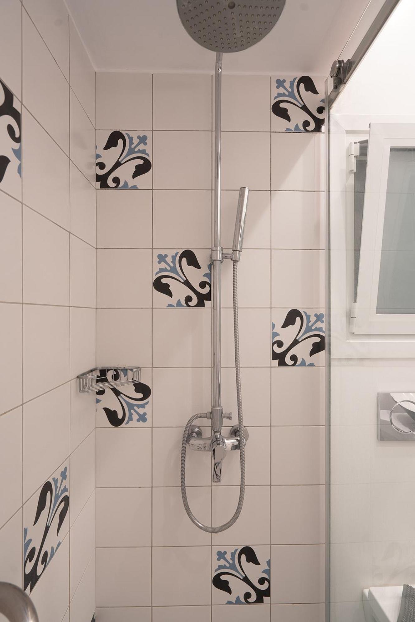 Vibrant & Cozy Apt In אתונה מראה חיצוני תמונה